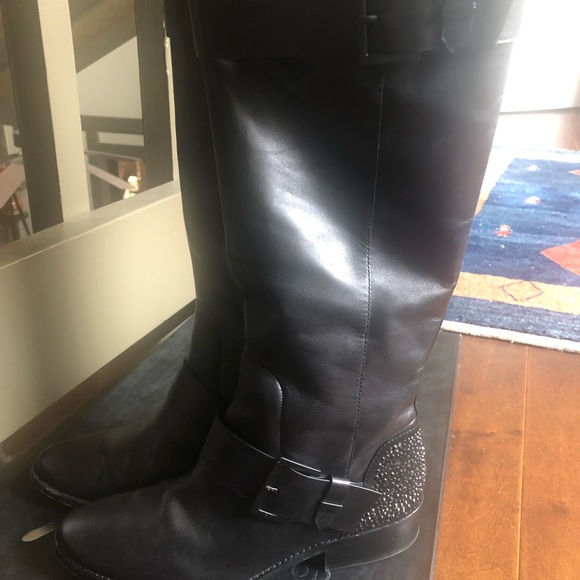 BRIAN ATWOOD - Picture 1 of 7